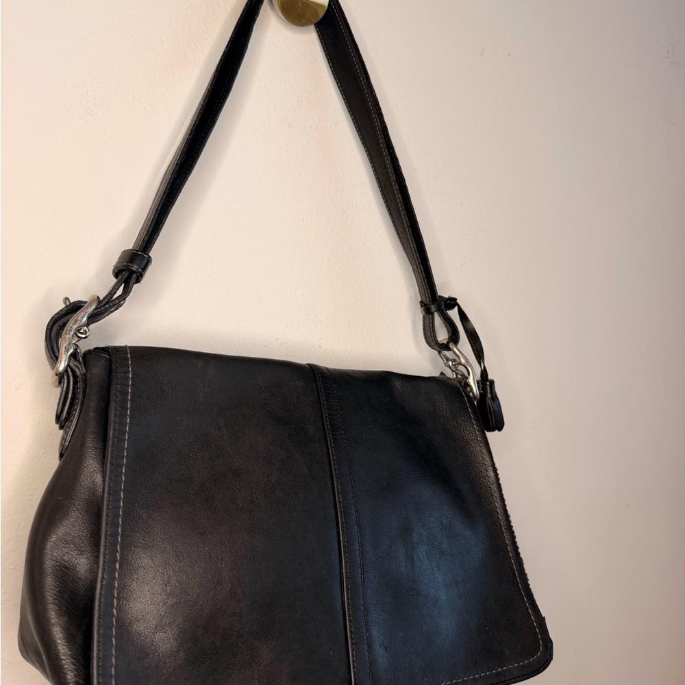 Vintage 90s Classic Coach Hampton Black Leather Shoulder Bag - Picture 4 of 12